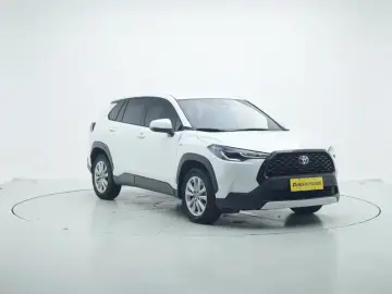 2024 Toyota Corolla Cross с пробегом 12 300 км