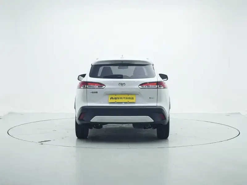 2024 Toyota Corolla Cross с пробегом 12 300 км