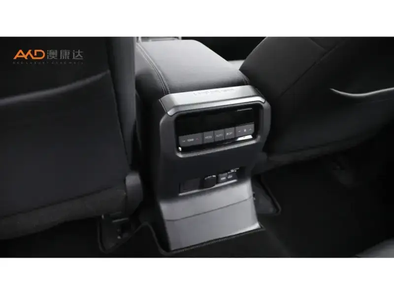 2024 Toyota Land Cruiser Prado с пробегом 10 600 км