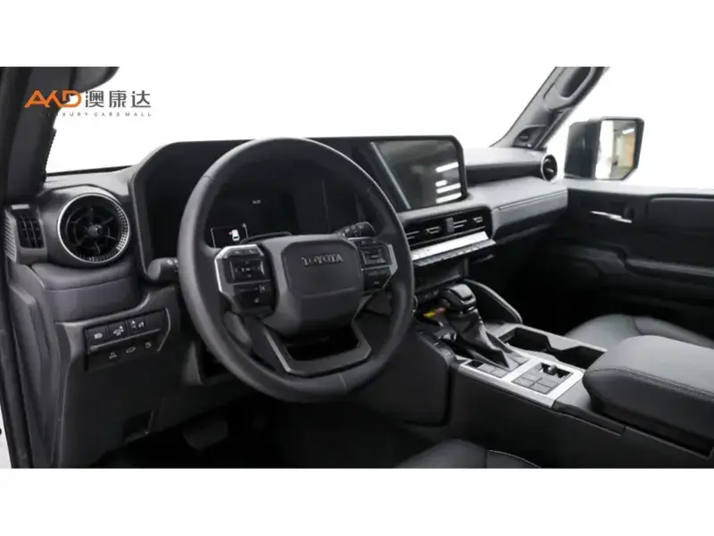 2024 Toyota Land Cruiser Prado с пробегом 10 600 км
