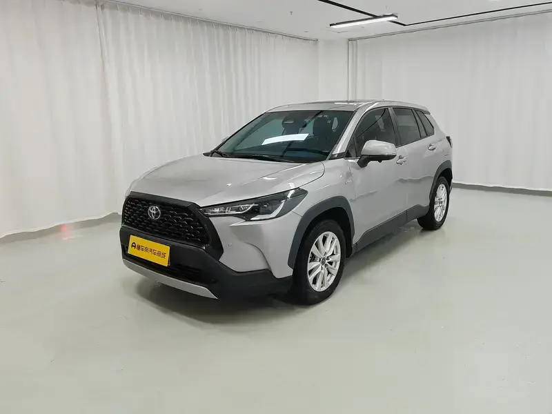 2023 Toyota Corolla Cross с пробегом 49 800 км