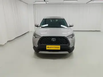 2023 Toyota Corolla Cross с пробегом 49 800 км