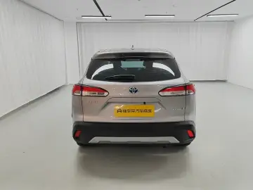 2023 Toyota Corolla Cross с пробегом 49 800 км