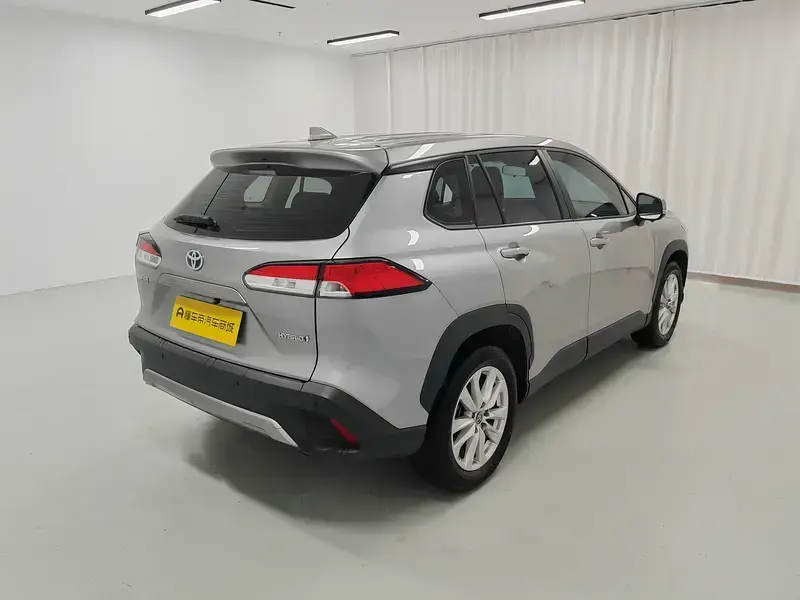 2023 Toyota Corolla Cross с пробегом 49 800 км