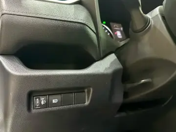 2023 Toyota RAV4 с пробегом 21 000 км