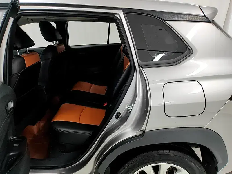 2023 Toyota Corolla Cross с пробегом 49 800 км
