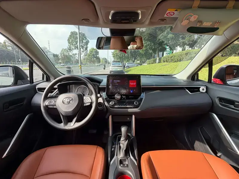 2022 Toyota Corolla Cross с пробегом 52 000 км