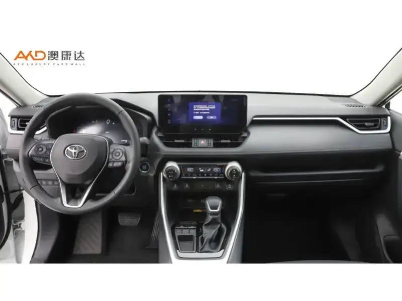 2024 Toyota RAV4 с пробегом 14 400 км