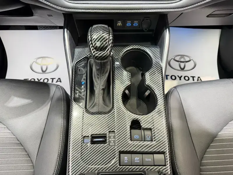 2021 Toyota Crown Kluger с пробегом 68 000 км