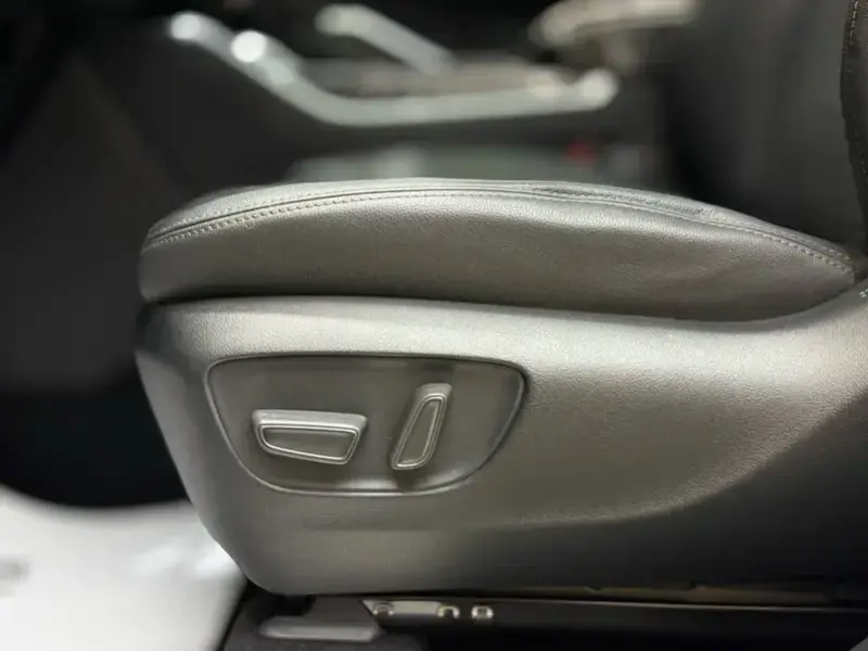 2021 Toyota Crown Kluger с пробегом 68 000 км