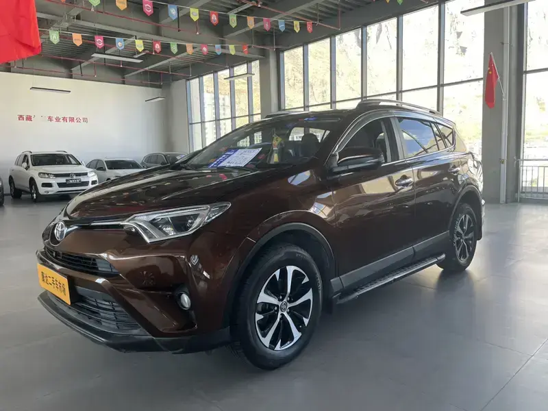 2019 Toyota RAV4 с пробегом 114 600 км