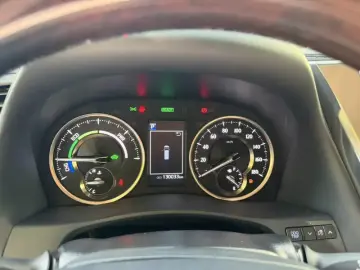 2021 Toyota Vellfire с пробегом 130 000 км