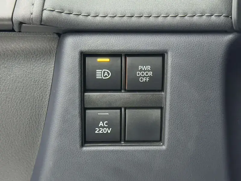 2024 Toyota Vellfire с пробегом 74 600 км