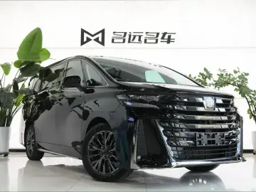 2025 Toyota Vellfire с пробегом 3 500 км