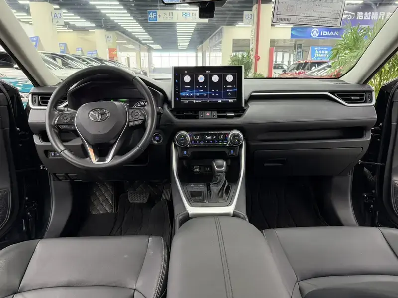 2022 Toyota Wildlander с пробегом 25 000 км