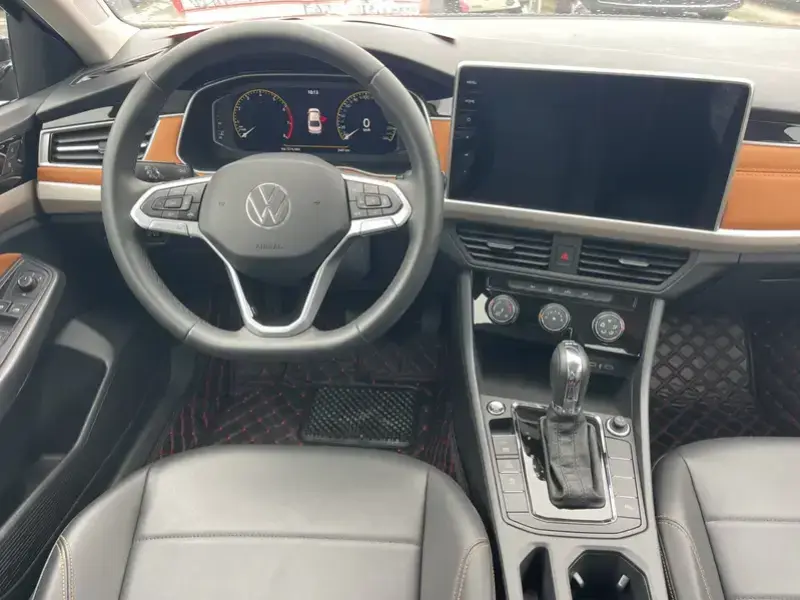 2024 Volkswagen Bora с пробегом 2 400 км