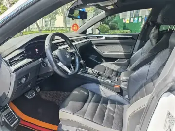 2021 Volkswagen Passat CC с пробегом 80 000 км