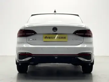 2024 Volkswagen Lavida с пробегом 10 600 км