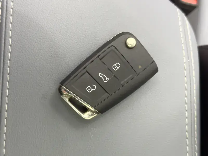2024 Volkswagen Lavida с пробегом 10 600 км
