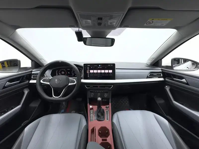 2024 Volkswagen Lavida с пробегом 10 600 км