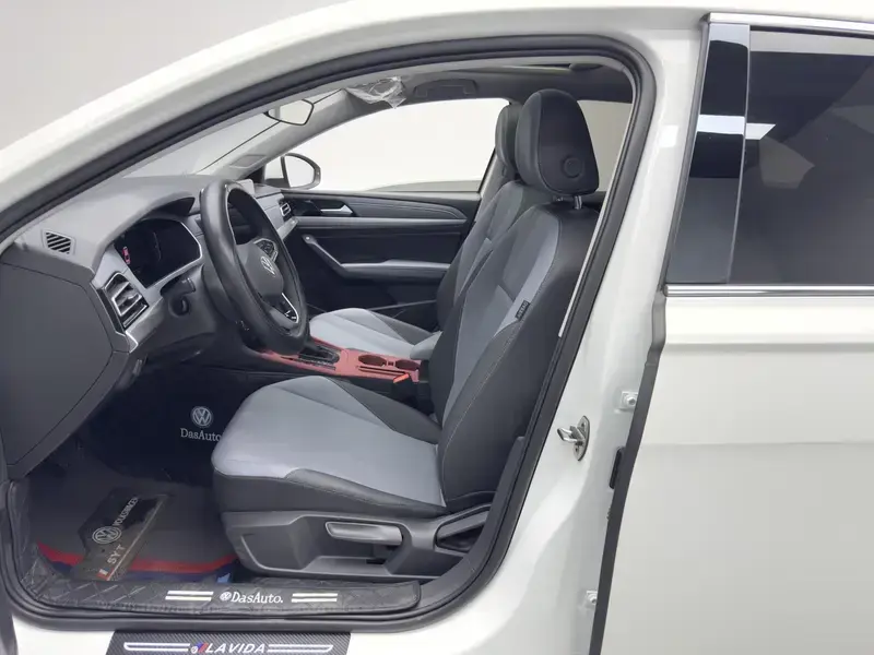 2024 Volkswagen Lavida с пробегом 10 600 км