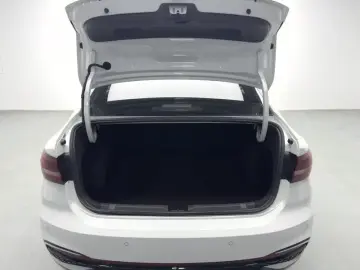 2024 Volkswagen Lavida с пробегом 10 600 км