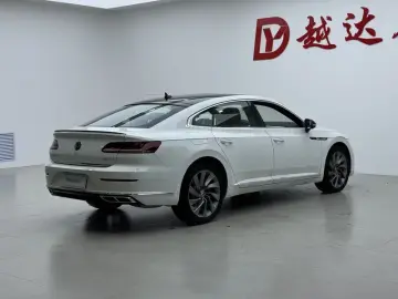 2024 Volkswagen Passat CC с пробегом 19 000 км