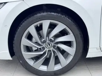2024 Volkswagen Passat CC с пробегом 19 000 км