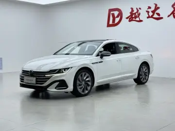 2024 Volkswagen Passat CC с пробегом 19 000 км