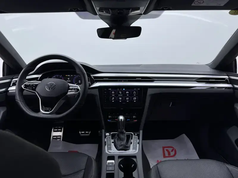 2024 Volkswagen Passat CC с пробегом 19 000 км