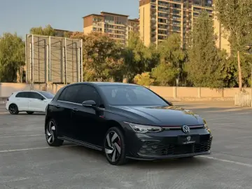 2021 Volkswagen Golf GTI с пробегом 46 000 км