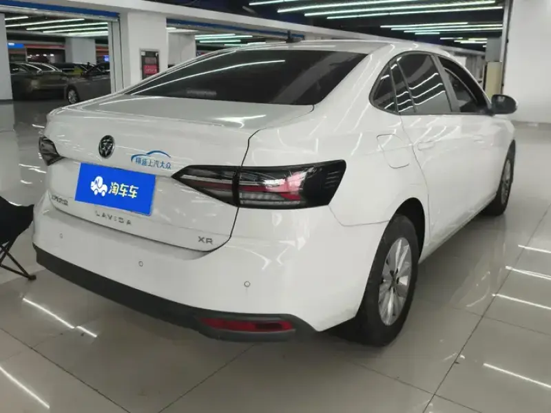 2023 Volkswagen Lavida с пробегом 14 000 км