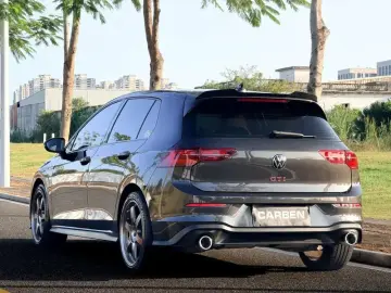 2021 Volkswagen Golf GTI с пробегом 65 000 км