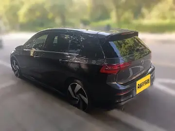 2021 Volkswagen Golf GTI с пробегом 46 900 км