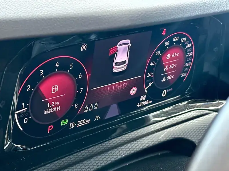 2021 Volkswagen Golf GTI с пробегом 48 000 км