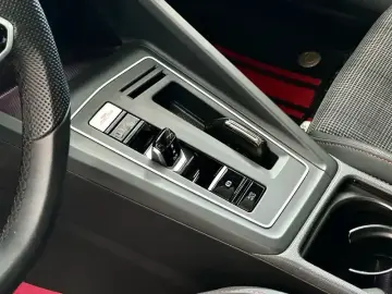 2021 Volkswagen Golf GTI с пробегом 48 000 км