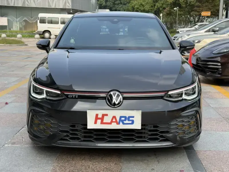 2021 Volkswagen Golf GTI с пробегом 120 000 км