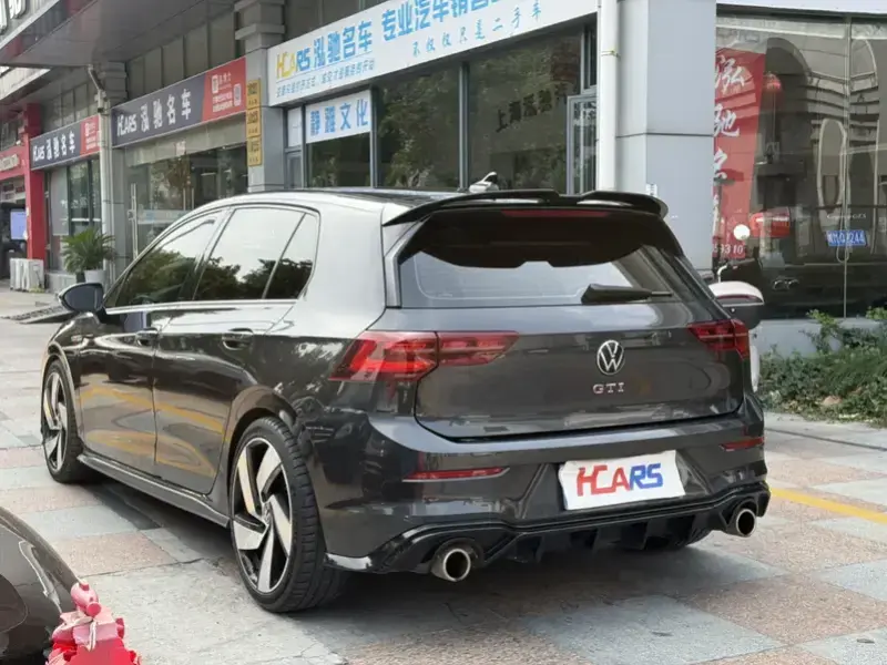 2021 Volkswagen Golf GTI с пробегом 120 000 км
