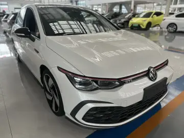 2021 Volkswagen Golf GTI с пробегом 29 000 км