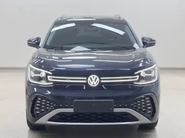2021 Volkswagen ID.6 с пробегом 67 900 км