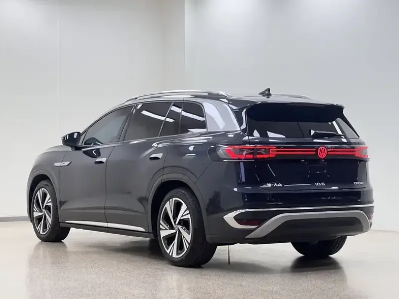 2021 Volkswagen ID.6 с пробегом 67 900 км
