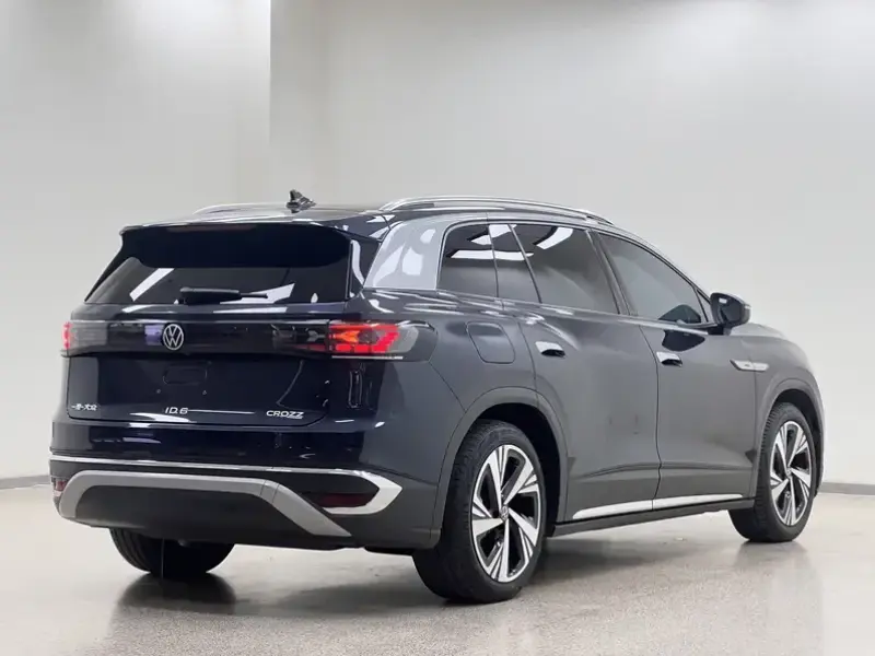 2021 Volkswagen ID.6 с пробегом 67 900 км