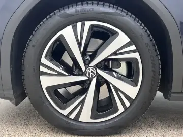 2021 Volkswagen ID.6 с пробегом 67 900 км