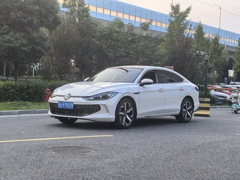 2023 Volkswagen Lamando с пробегом 35 000 км