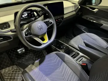 2023 Volkswagen ID.3 с пробегом 46 000 км