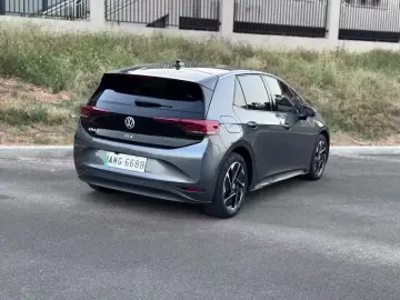 2024 Volkswagen ID.3 с пробегом 51 000 км