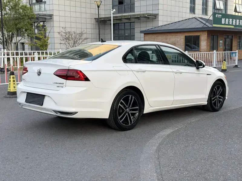 2021 Volkswagen Lamando с пробегом 78 000 км