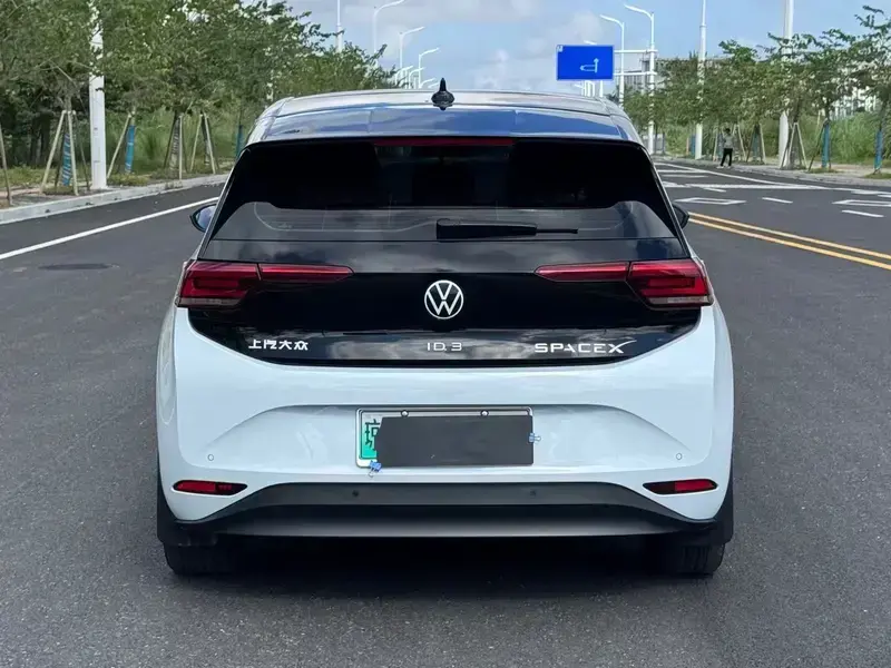 2023 Volkswagen ID.3 с пробегом 46 000 км