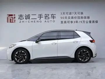 2024 Volkswagen ID.3 с пробегом 39 000 км