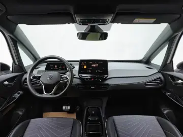 2024 Volkswagen ID.3 с пробегом 39 000 км